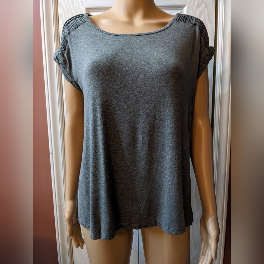 Pre-owned Rose and Olive short sleeve shirt, TA